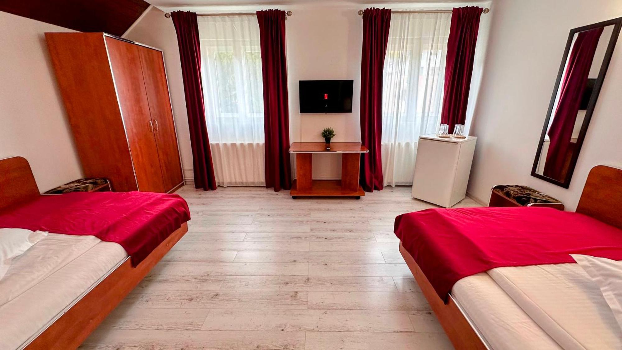 Valea Alba View - Self Check-In Buşteni Exterior foto
